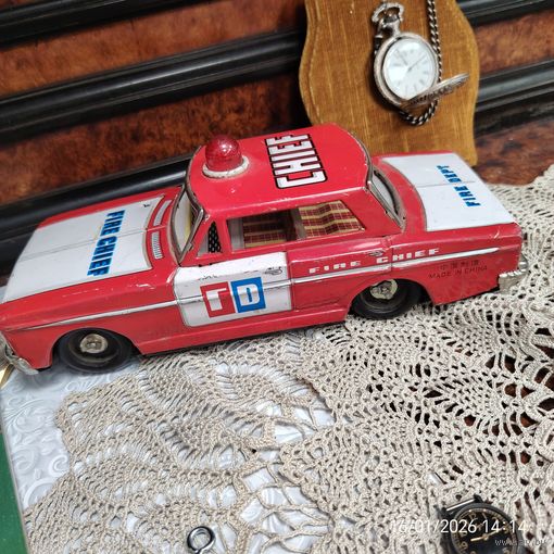 CHIEF FIRE DEPT  машина винтаж моделька
