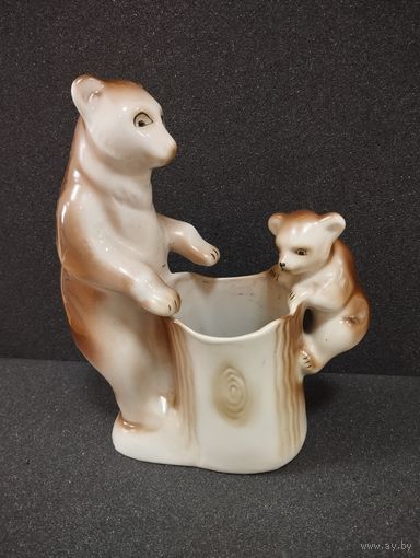 Статуэтка фарфоровая (карандашница) Медведица с медвежонком, Полонное. СССР