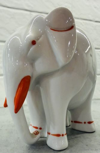 Фарфоровая статуэтка Слон белый. ЛФЗ. Редкая роспись.Распродажа коллекции!!!