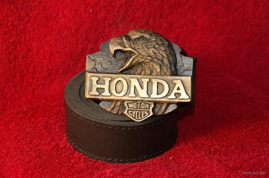 Ремень с пряжкой "HONDA" и орлом , подарок байкеру