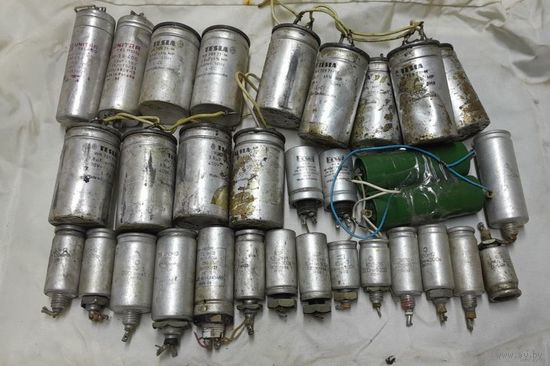 Конденсаторы разные по 2 р.за штуку