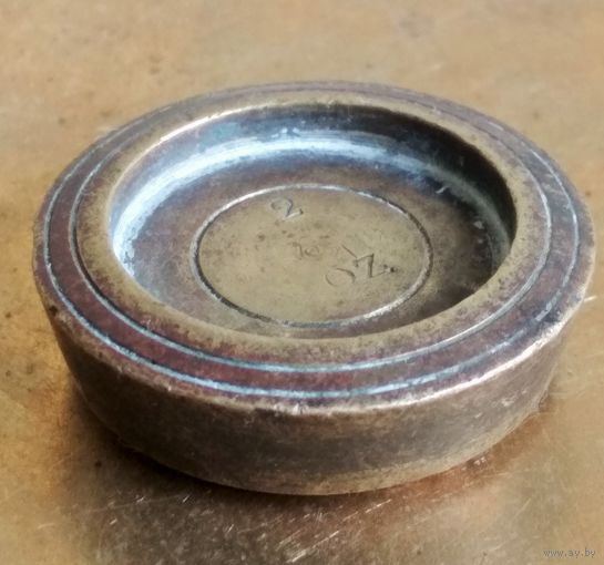 Гирька старая 2 oz., бронза, латунь, гиря к весам, аптечная торговая. Не из земли.