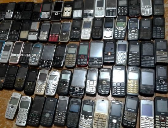 280 шт мобильных телефонов