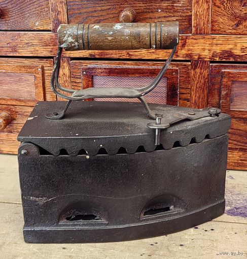 Утюг чугунный Артель, 1954 год, Могилев