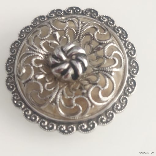 Брошь- дресс- клип . Покрытие серебро. Филигрань. Клеймо. Старая Германия. 4 см.х 1,3 см.