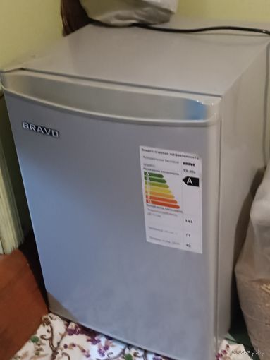 Новый мини холодильник Bravo XR-80s офисный помощник