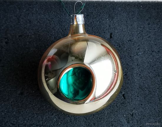 Елочная игрушка СССР . Шар с прожекторами.
