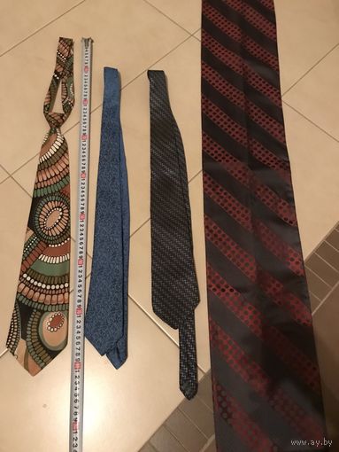 Лот винтажных мужских аксессуаров СССР (3 галстука, шарф-кашне + редкий пакет-инструкция Centrotex)