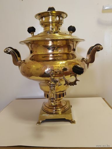 Старинный самовар, форма-репка
