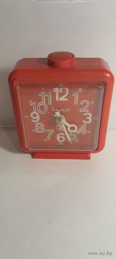 Часы-будильник Витязь. Вроде бы работают