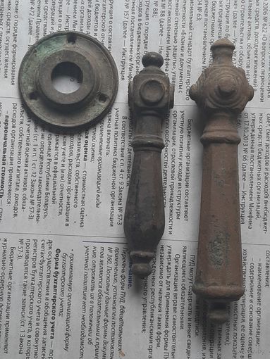 Ручка бронзовая литая старинная. Цена за 1 шт.