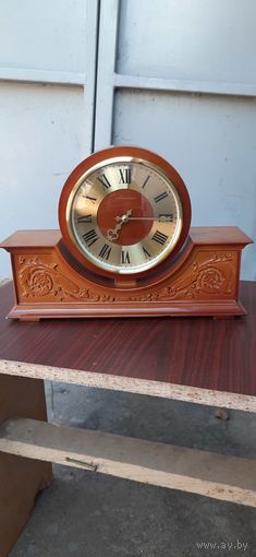 Настольные часы "Весна"