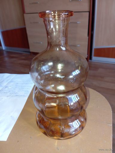 Винтажный графин , янтарные стекло , 19-20 век.