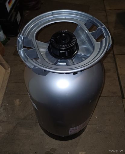 Кега (Кэга, бутля) пищевая ПЭТ с ручкой для переноса  клапаном сброса давления, многоразовой пробкой, емкостью 30 литров,  Емкости пищевые многоразовые для вина/воды/кваса/медовухи/пива/