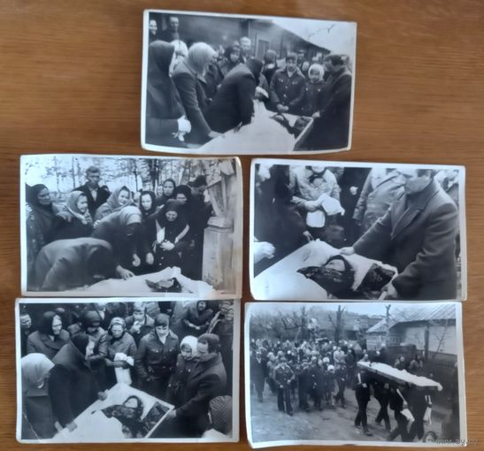 Фотографии черно-белые.Похоронные.