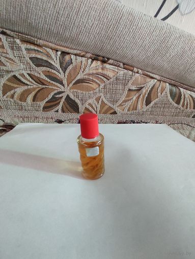 Винтажные советские духи парфюм СССР Эссе Eseja производитель Дзинтарс Рига