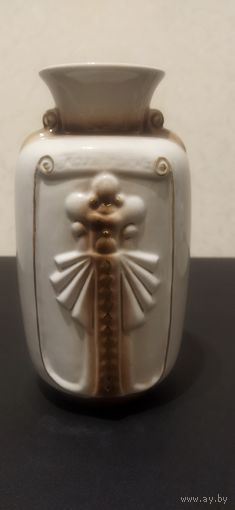 Ваза. МФФЗ. Kaлi ласка