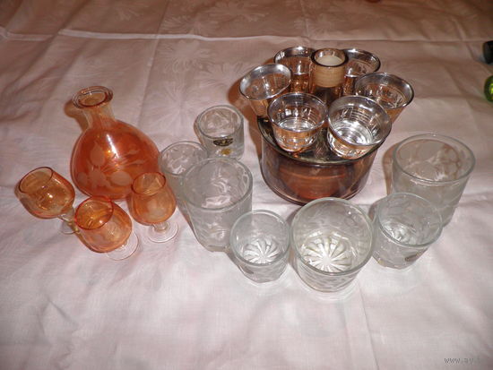 Штоф,рюмки для соке,стаканы хрустальные времён СССР.С рубля.