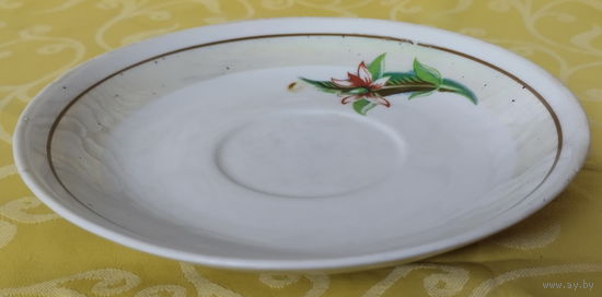 Блюдце эпохи СССР. Барановский фарфоровый завод (Барановка), 1970-1991 гг