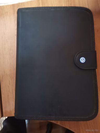 Кожанная папка с сервисными книжками.  W B5 1997гв.