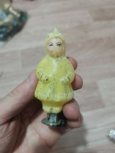 Елочная советская игрушка девочка