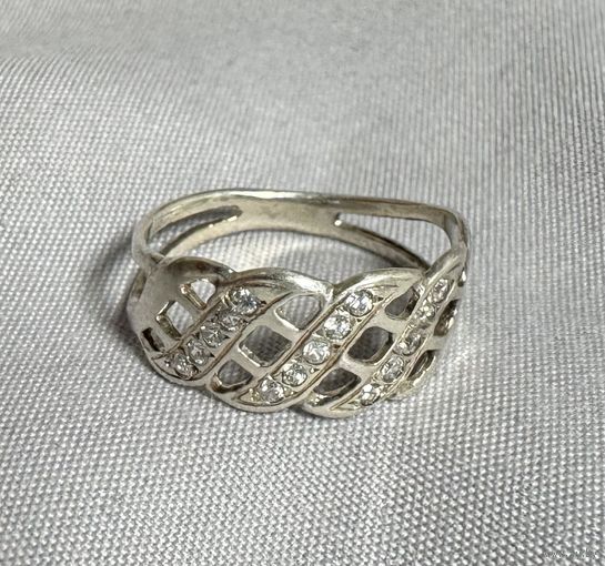 Кольцо серебряное 925 пробы. 35