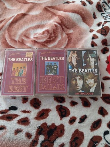 3 аудиокассеты  The Beatles одним лотом