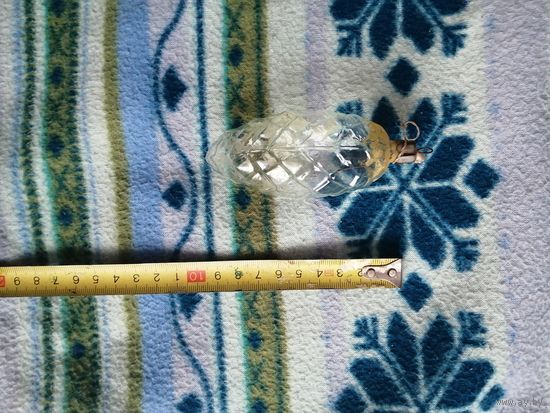 Елочная шишка