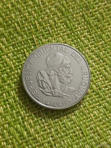 Уругвай 100 новых песо 1989 г ( Гаучо )