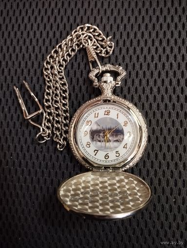 Часы карманные Волки, кварц