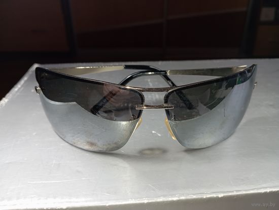 Очки спортивного типа с полуободковой оправой Бренд Roberto Cavalli . Предсезонная распродажа Винтажных солнцезащитных очков с рубля !