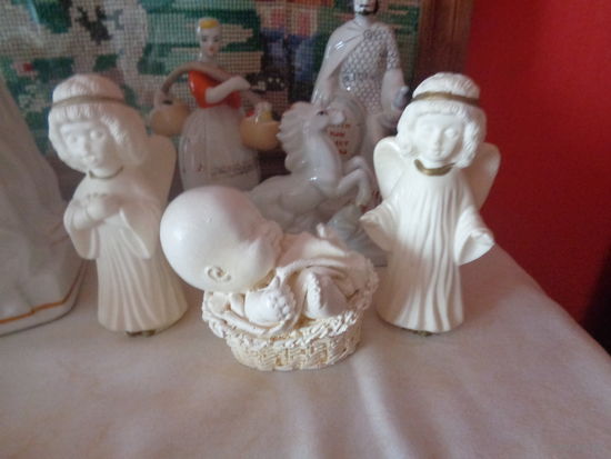 Малыш в корзинке. Европа. Старт с 10 руб.