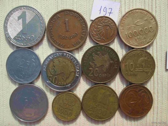 12 монет иностранных