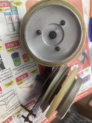 Подкатушечники к магнитофону бобинному