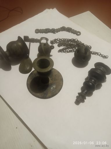 Старинная Бронза, Подсвечники, Бубенчики целые,цепочка и красивый ключик.