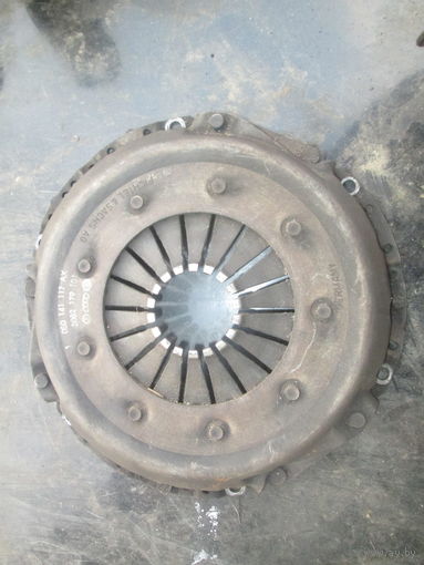 Лот 622. Оригинальная корзина сцепления 050141117A Audi 80 B3 и др. Старт с 30 рублей!