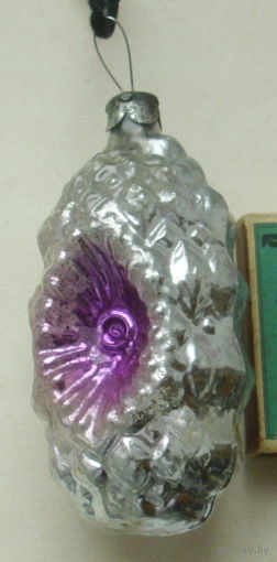 Ёлочная игрушка. Ю-3.