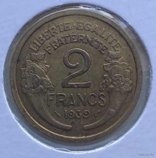 Франция 2 франка 1939 г. В холдере