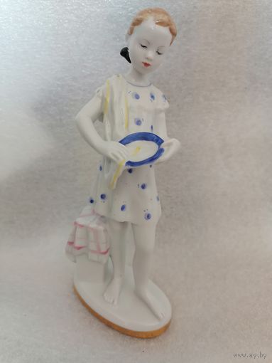 Помощница. Лфз.