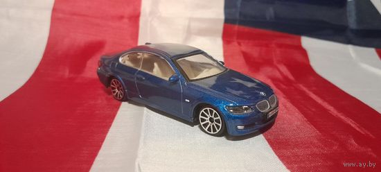 BMW 335i Bburago 1:43