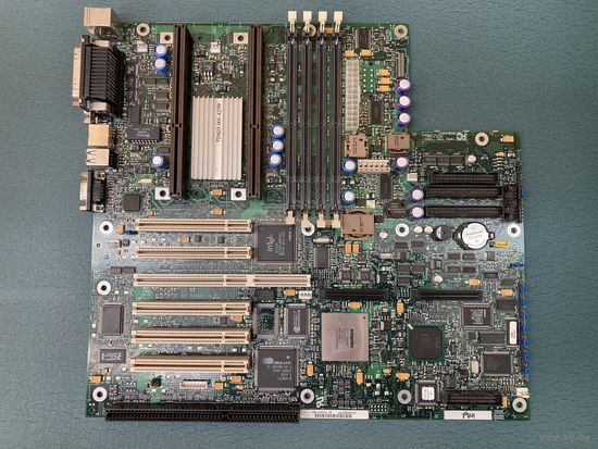Mатеринская плата Intel L440GX+ Dual Slot1