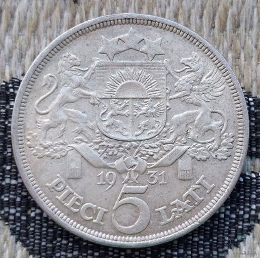 Латвия 5 лат 1931 года, UNC. Герб Латвии. Серебро. Предложи свою цену или обмен! S120