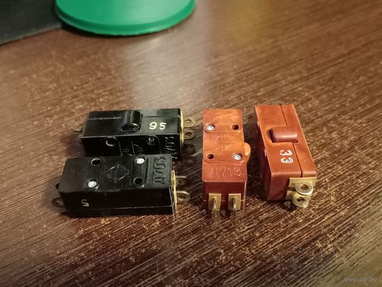 Микровыключатели Д703 и Д713