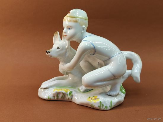 Статуэтка "Юный Пограничник" "Мальчик с собакой" СССР