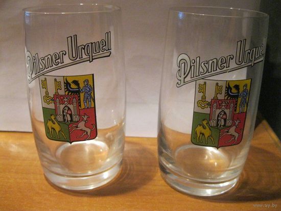 Пара коллекционных пивных стаканов (бокалов) Pilsner Urquell. Чехословакия, конец 70-х годов прошлого столетия.