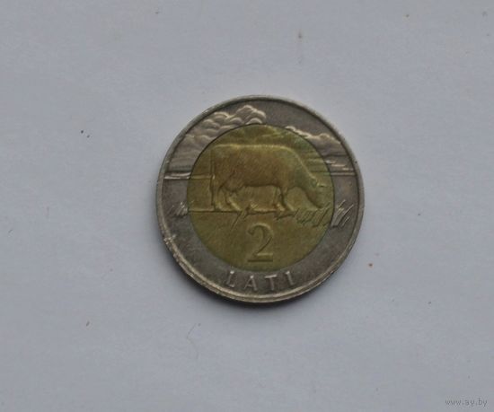 2 лата 2009 год Латвия Корова