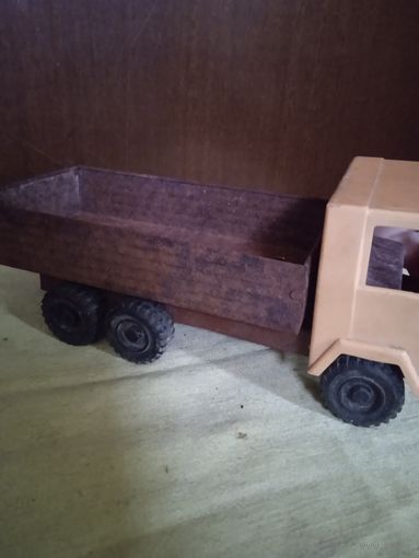 Машинка  жестянная СССР