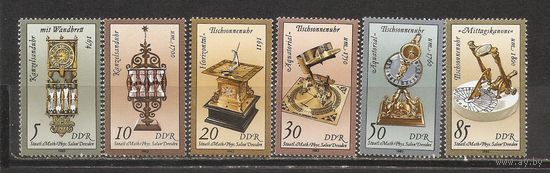 ФФ5 ГДР 1983 Часы