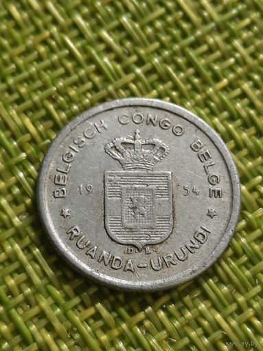 Бельгийское Конго Руанда Урунди 50 сантим 1954 г Первый год чекана из двух Минимальный номинал