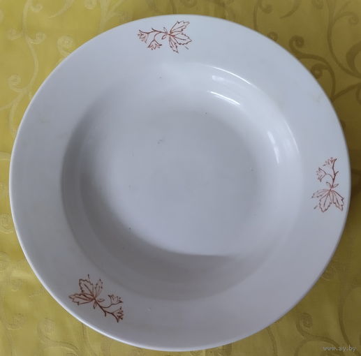 Тарелка. Рижская фарфоро-фаянсовый завод (Рижский ффз). 1970-1980 гг